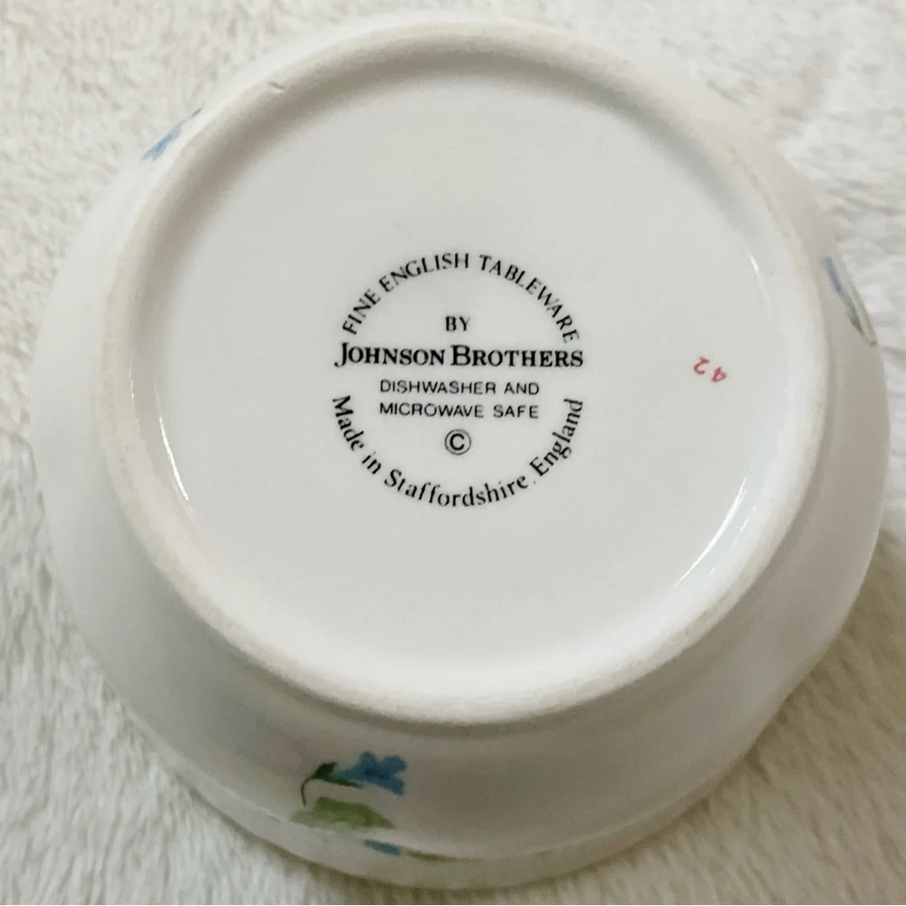 Johnson Bros Ivy Flowers Sugar Bowl England Blue Green Floral